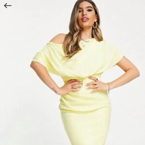 NWT ASOS DESIGN Pale Yellow Fallen Shoulder  Plisse Midi Dress-multi 0